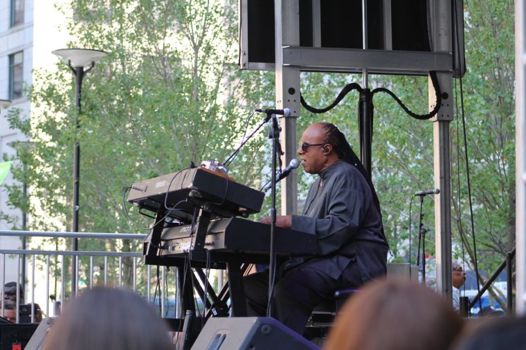Stevie Wonder Pop Up Concert In Philadelphia {Exclusive Photos}