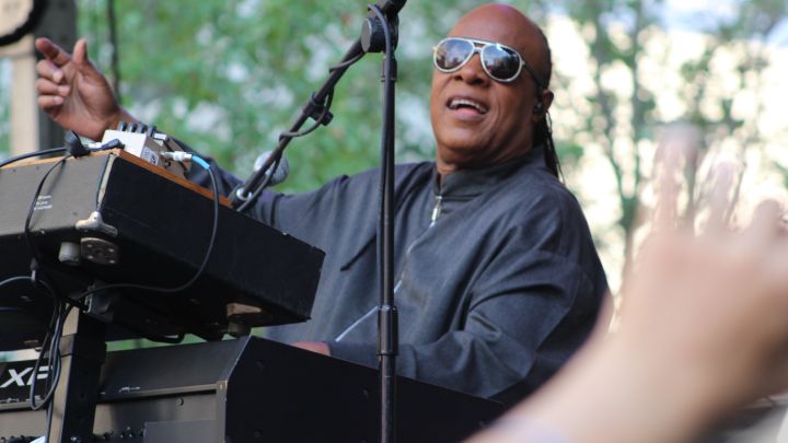 Stevie Wonder Pop Up Concert In Philadelphia {Exclusive Photos}