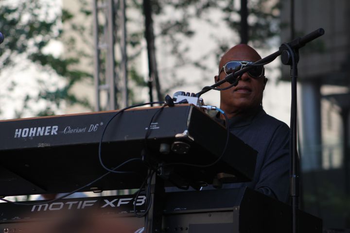 Stevie Wonder Pop Up Concert In Philadelphia {Exclusive Photos}