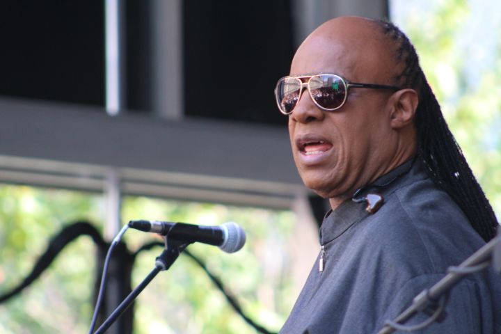 Stevie Wonder Pop Up Concert In Philadelphia {Exclusive Photos}