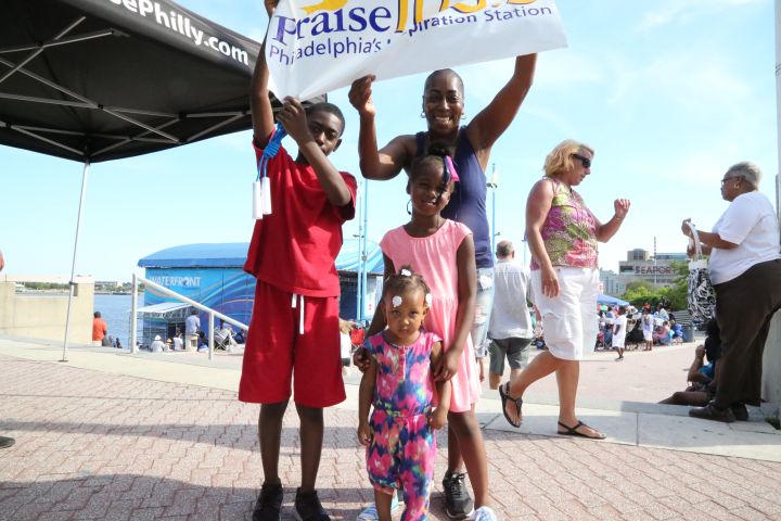 Behind The Scenes With Praise 103.9 At Praise In The Park 2016!