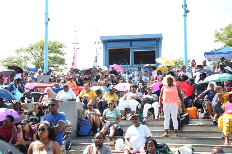 Behind The Scenes With Praise 103.9 At Praise In The Park 2016!