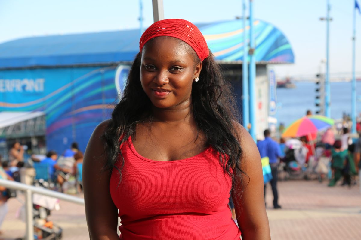 Crowd & Vendors Praise 103.9