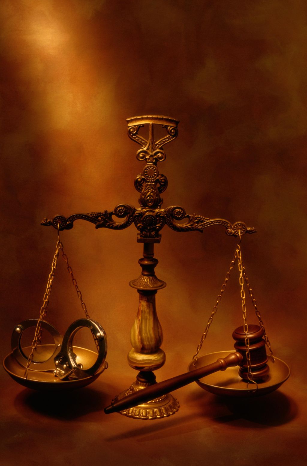 SCALE OF JUSTICE WITH HANDCUFFS & GAVEL