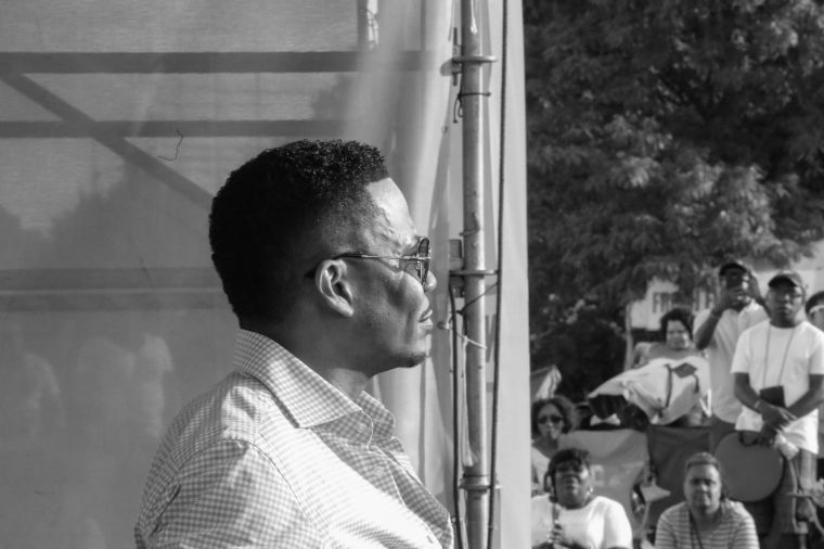 Lonnie Hunter and Structure